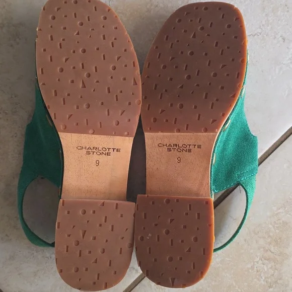 Charlotte Stone Lucia - Picture 3 of 8